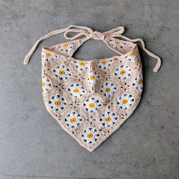 Floral Daisy Tan White Granny Square Crochet Bandana Head Scarf - Picture 2 of 5